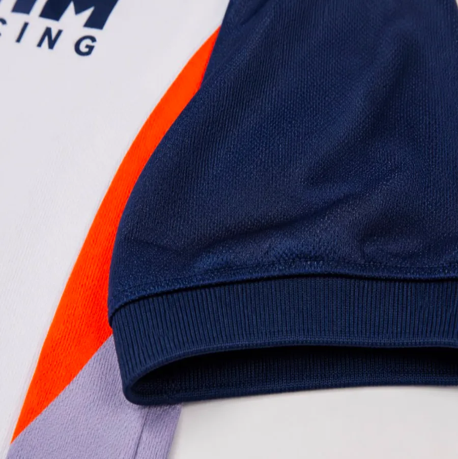 Ärmelabschluss eines CAP Polo-Shirts im Detail.